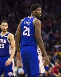  恩比德复出76人终结连败  