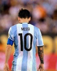  尼斯任意球大师当选月度最佳  