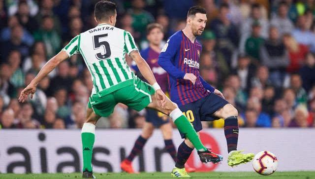  AC米兰德比惨败后反弹，五球大胜升班马威尼斯  