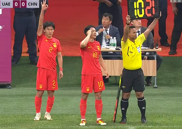  升班马首战逼平劲旅爆冷门  