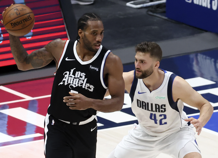  乔治34分对飙东契奇，快船胜独行侠  